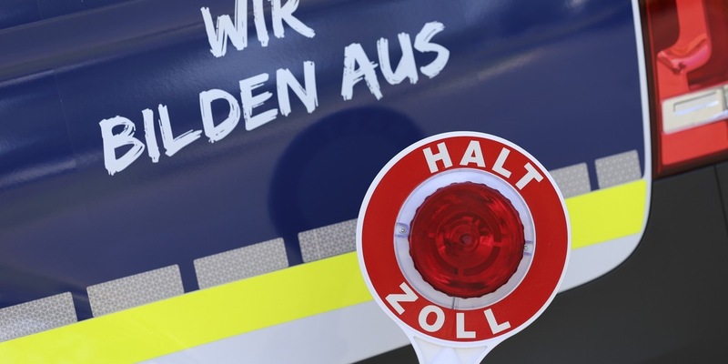 HZA-MD: Berufseinsteiger beim Hauptzollamt Magdeburg / Jetzt Karriere beim ZOLL starten! - Foto: presseportal.de