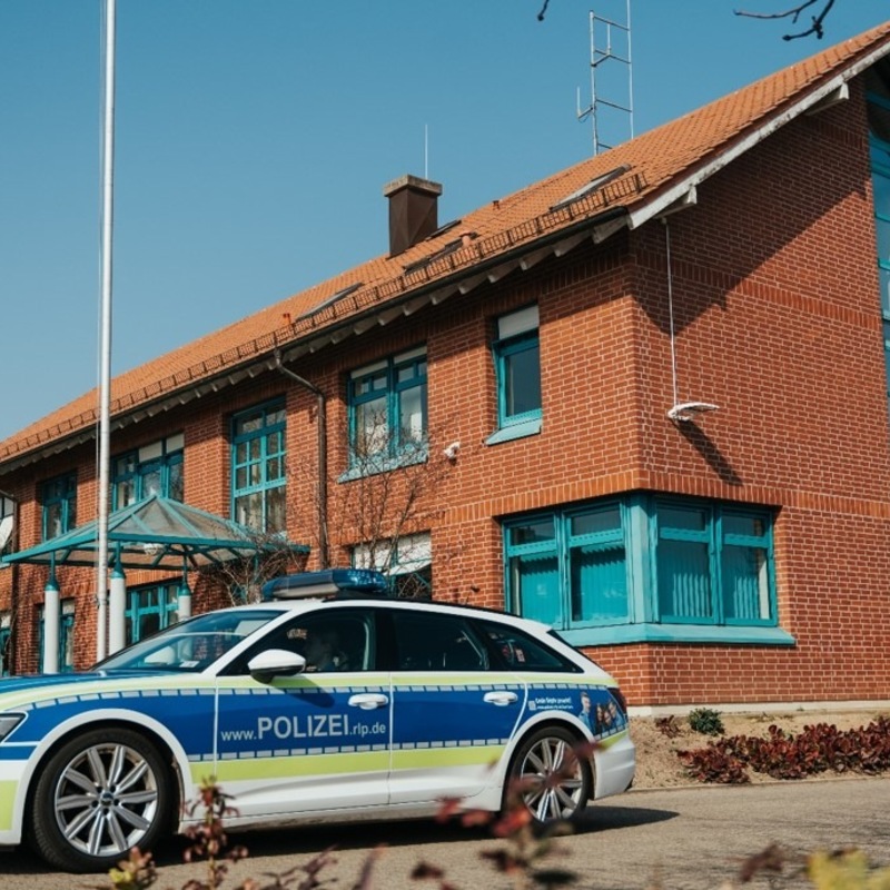 POL-PDLD: Diebstahl von Kennzeichen - Foto: presseportal.de