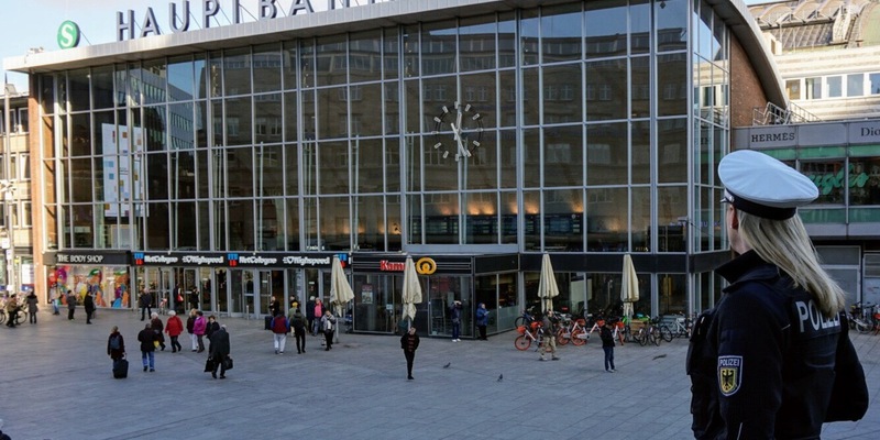 BPOL NRW: Mundraub und Körperverletzung - Bundespolizei schreitet ein - Foto: presseportal.de