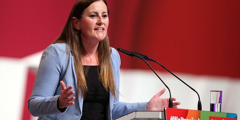 Janine Wissler auf Erfurter Parteitag 2022 - Foto: ?ber dts Nachrichtenagentur