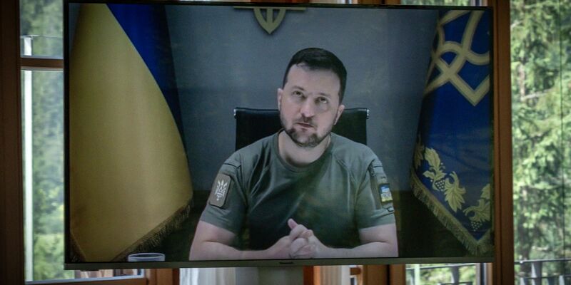 Die Staats- und Regierungschefs der G7 und weitere Gäste treffen sich zum Gipfel im italienischen Apulien. - Foto: Michael Kappeler/dpa