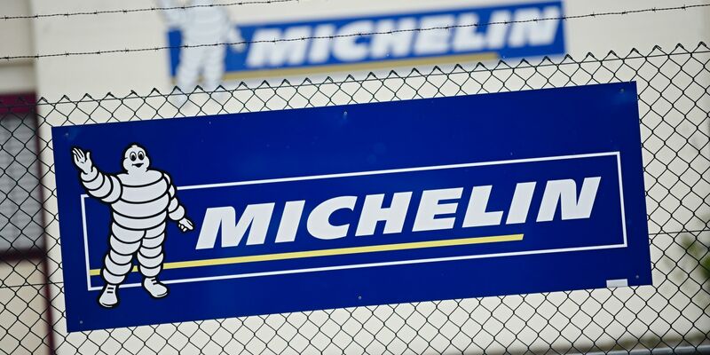 Die Reifenbranche in Deutschland steckt in der Krise. Auch die Michelin-Werke sind davon betroffen. - Foto: Nicolas Armer/dpa