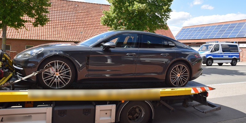 POL-BO: Abschlepper schleppt Abschlepper schleppt Auto ab - Fahrer (44) ist ohne gültige Fahrerlaubnis unterwegs - Foto: presseportal.de