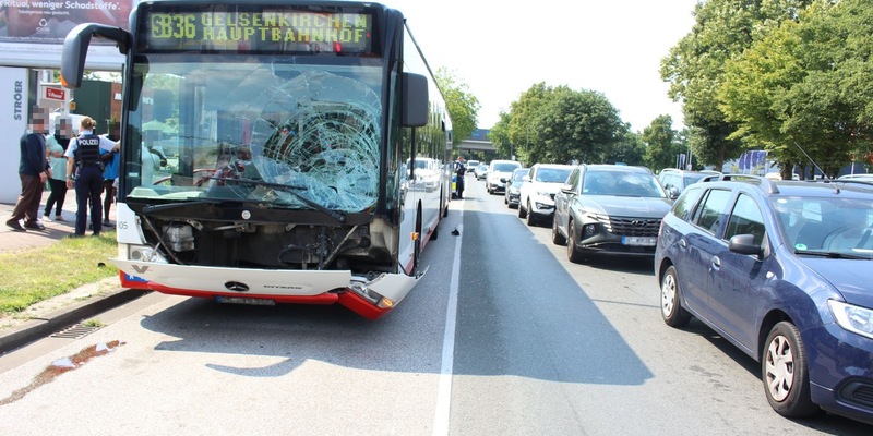 POL-GE: Flucht vor Verkehrskontrolle endet vor Stein - Foto: presseportal.de