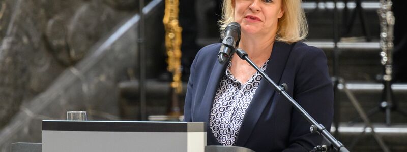 Bundesinnenministerin Nancy Faeser (SPD) bei einer Pressekonferenz in Hannover. - Foto: Julian Stratenschulte/dpa