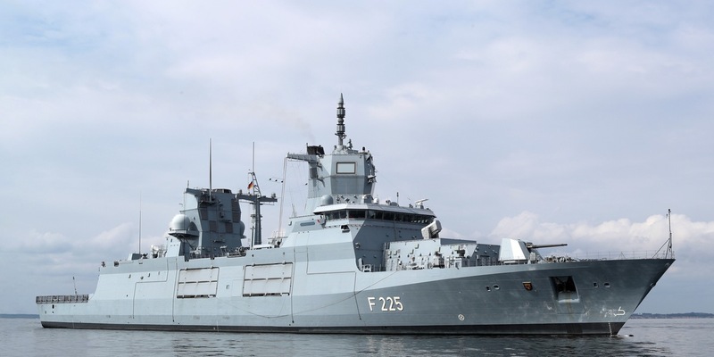 Neuer Kommandant für die Besatzung F125 Foxtrot - Foto: presseportal.de