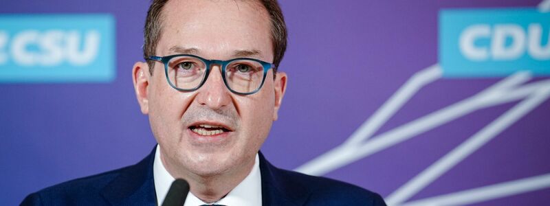 Bundesinnenminister Alexander Dobrindt (CSU) sagt: «Unser Ziel ist klar: Die Abwehrfähigkeit und Resilienz unserer kritischen Infrastrukturen muss gehärtet werden.» - Foto: Kay Nietfeld/dpa