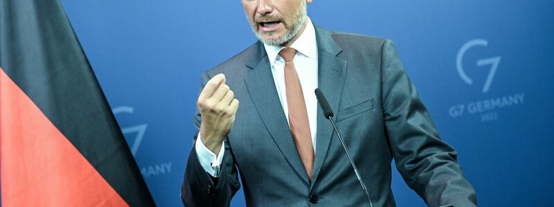 Bundesfinanzminister Christian Lindner will 2025 Bürgerinnen und Bürger mit dem Klimageld entlasten. - Foto: Britta Pedersen/dpa