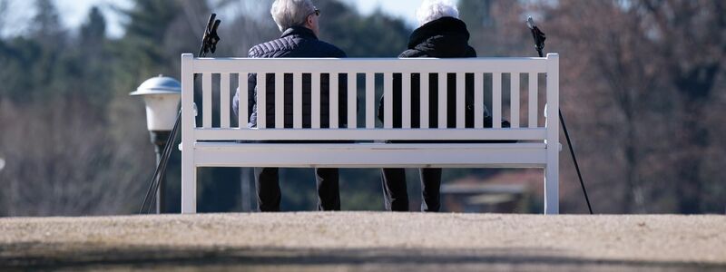 Die Lebenserwartung ist insgesamt stark gestiegen. (Symbolbild) - Foto: Sebastian Kahnert/dpa-Zentralbild/dpa