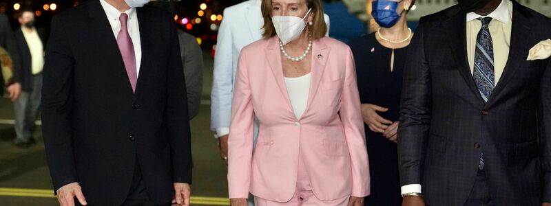 Die Vorsitzende des US-Repräsentantenhauses, Nancy Pelosi, ist zu einem Besuch in Taiwan eingetroffen. - Foto: Uncredited/Taiwan Ministry of Foreign Affairs/AP/dpa