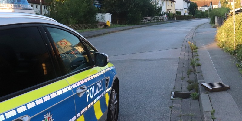 POL-HX: Gullydeckel ausgehoben - Polizei sucht Zeugen - Foto: presseportal.de