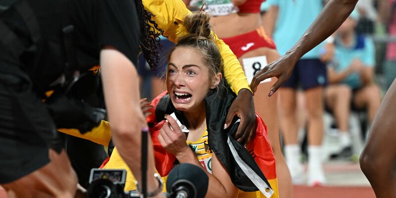 Auch Gina Lückenkemper (M.) wird für die WM nominiert werden. - Foto: Sven Hoppe/dpa