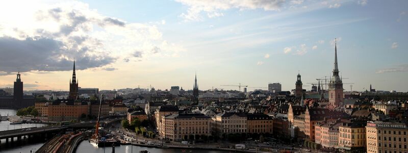 Stockholm könnte bei weiteren Hitzesommern als Reiseziel profitieren. - Foto: Steffen Trumpf/dpa