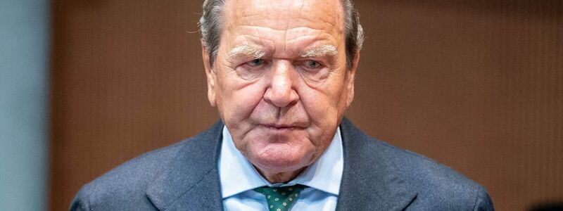 Ex-Kanzler Gerhard Schröder bietet an, per Video auszusagen. (Archivbild) - Foto: Kay Nietfeld/dpa