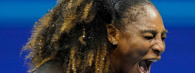 Weiter: Serena Williams feiert ihren Sieg gegen Danka Kovinic. - Foto: Charles Krupa/AP/dpa