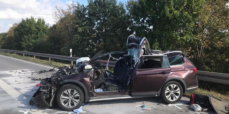 API-TH: Schwerer Auffahrunfall, zwei Personen verletzt *1.Ergänzungsmeldung* - Foto: presseportal.de