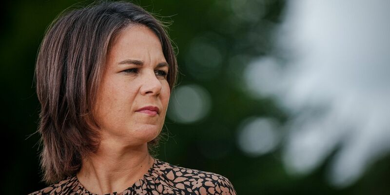 Außenministerin Annalena Baerbock: «Wir werden als Demokratinnen und Demokraten Europas unsere europäische Demokratie verteidigen.» - Foto: Kay Nietfeld/dpa