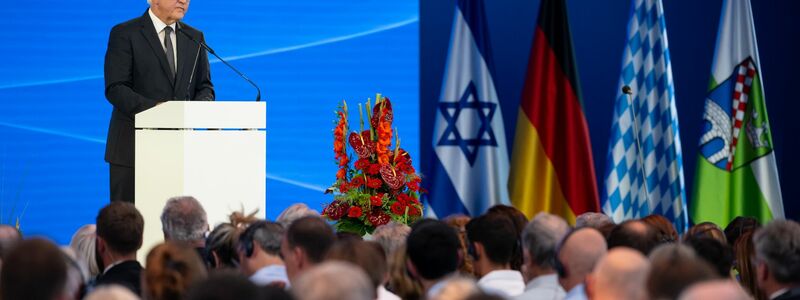 Bundespräsident Frank-Walter Steinmeier spricht bei der Gedenkveranstaltung zum 50. Jahrestag des Anschlags auf israelische Sportler bei den Olympischen Spielen 1972 in München. - Foto: Sven Hoppe/dpa