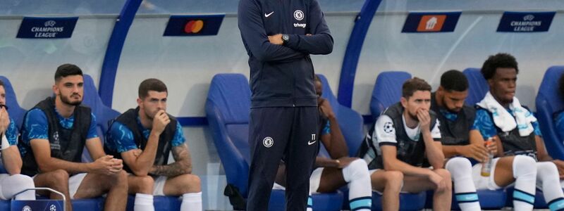 Zeigt sich nach der Niederlage gegen Dinamo Zagreb selbstkritisch: Thomas Tuchel, Trainer vom FC Chelsea. - Foto: Darko Bandic/AP/dpa
