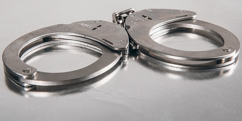 BPOL NRW: Mit verfälschten Dokumenten unerlaubt eingereist - Fahrer wegen Beihilfe zur Anzeige gebracht - Haftrichter verhängt Sicherungshaft zwecks bevorstehender Rückführung - Foto: presseportal.de