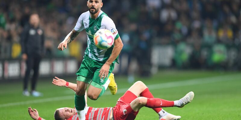 Trainer Ole Werner erlebte mit Werder Bremen einen bitteren Abend. - Foto: Carmen Jaspersen/dpa