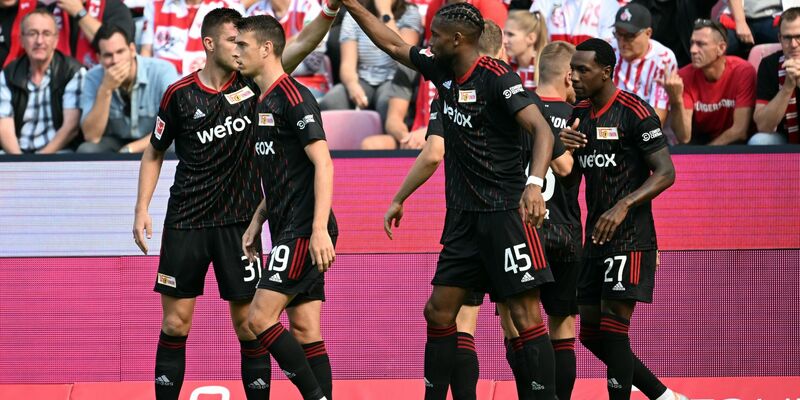 Wahnsinn im Abstiegskampf: Der 1. FC Köln drehte die Partie gegen Union Berlin und gewann 3:2. - Foto: Federico Gambarini/dpa