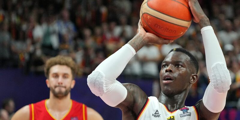 Bei der EM 2022 hatte das Nationalteam unter Schröders Führung Bronze geholt, bei der WM sind die Ziele ebenfalls hoch. - Foto: Soeren Stache/dpa