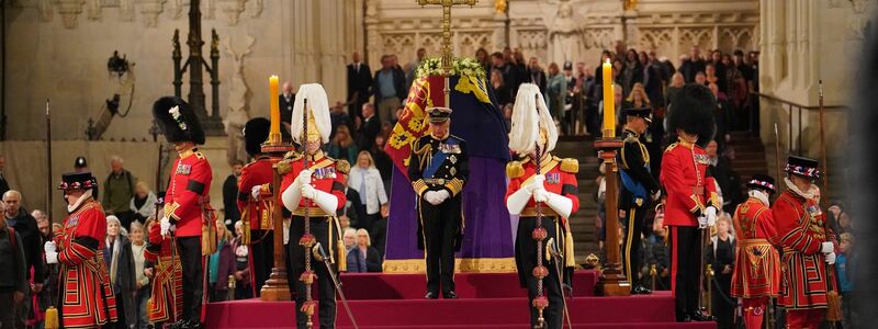 Der Dekan von Westminster, David Hoyle, wird am Montag den Gottesdienst der Beisetzung von Queen Elizabeth II. leiten. - Foto: Dominic Lipinski/PA Wire/dpa