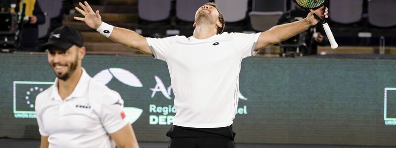 Das deutsche Doppel Kevin Krawietz (r) und Tim Pütz hatte mit seinen Siegen großen Anteil am Ticket für die Davis-Cup-Endrunde. - Foto: Frank Molter/dpa