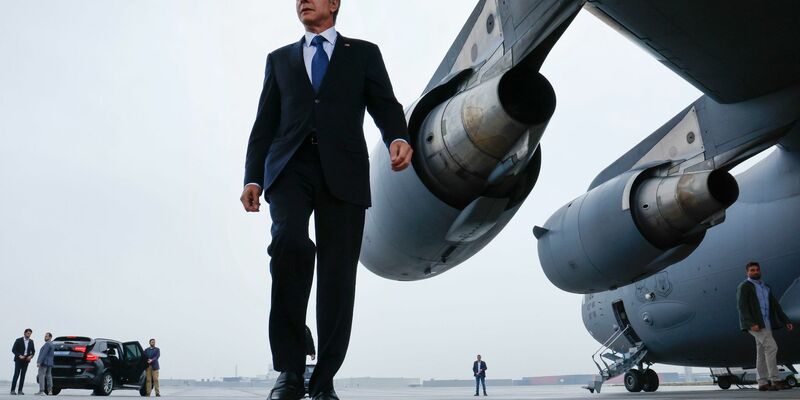 Nach Angaben seines Ministeriums reist US-Außenminister Blinken sowohl nach Israel als auch in das Westjordanland. - Foto: Jonathan Ernst/Pool Reuters/AP/dpa
