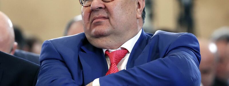Der Oligarch Alischer Usmanow im März 2016 beim Kongress der Russischen Union der Industriellen und Unternehmer (RSPP) in Moskau. - Foto: Yuri Kochetkov/EPA/dpa