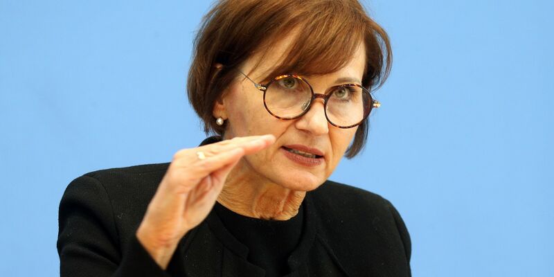 Kritisiert einen Unterstützerbrief von rund 100 Lehrkräften an Berliner Hochschulen für propalästinensische Demonstranten: Bildungsministerin Bettina Stark-Watzinger (Archivbild). - Foto: Wolfgang Kumm/dpa