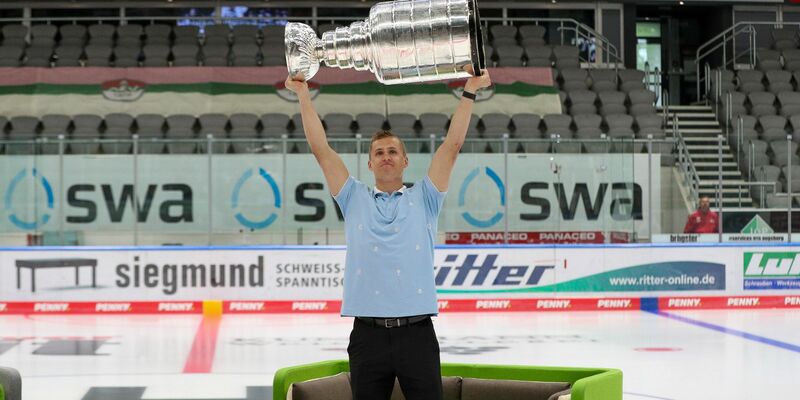 Nico Sturm gehört zu den Leistungsträgern im DEB-Team. - Foto: Christian Kolbert/dpa