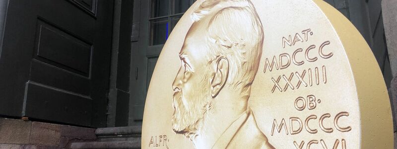 Der Mann hinter den Nobelpreisen: Dynamit-Erfinder und Preisstifter Alfred Nobel. (Archivbild) - Foto: Steffen Trumpf/dpa