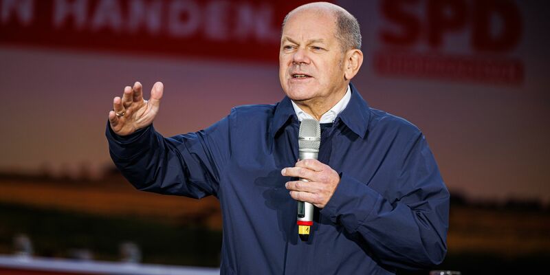 Bundeskanzler Olaf Scholz betonte: «Zu einer modernen Angebotspolitik gehört natürlich auch, dass wir schneller werden und einfacher. Da sind wir uns vollkommen einig.» - Foto: Michael Matthey/dpa