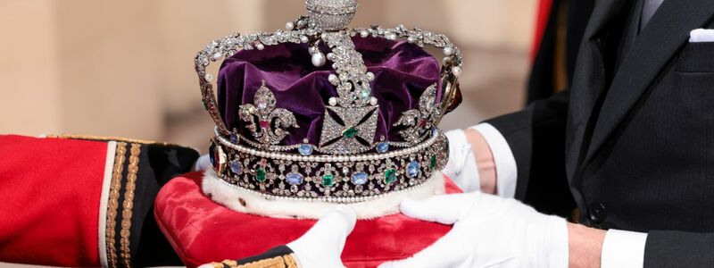 König Charles III. will angeblich einen deutlich kleineren Rahmen für seine Krönung als noch für seine Mutter vor 70 Jahren. - Foto: Chris Jackson/PA Wire/dpa
