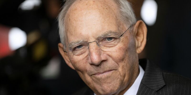 «Mich wollte er dazu bewegen, Merkel zu stürzen, um selbst Kanzler zu werden»: Wolfgang Schäuble über seinen Politik-Kollegen Edmund Stoiber. - Foto: Marijan Murat/dpa