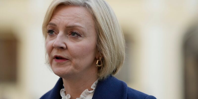 Die britische Premierministerin Liz Truss bei einem Pressetermin. - Foto: Alastair Grant/Pool AP/dpa