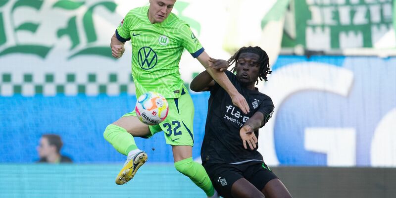 Traf zum Gladbacher 3:1 in Wolfsburg: Rocco Reitz. - Foto: Swen Pförtner/dpa