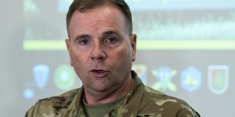 «Aus der Geschichte wissen wir, dass Krieg ein Willenstest ist und ein Test für die Logistik», sagt Ex-General Ben Hodges. - Foto: picture alliance / Ingo Wagner/dpa