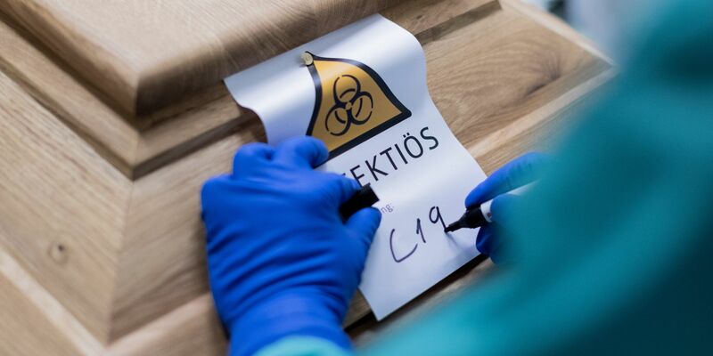 Covid war 2021 die zweithäufigste Todesursache. - Foto: Rolf Vennenbernd/dpa