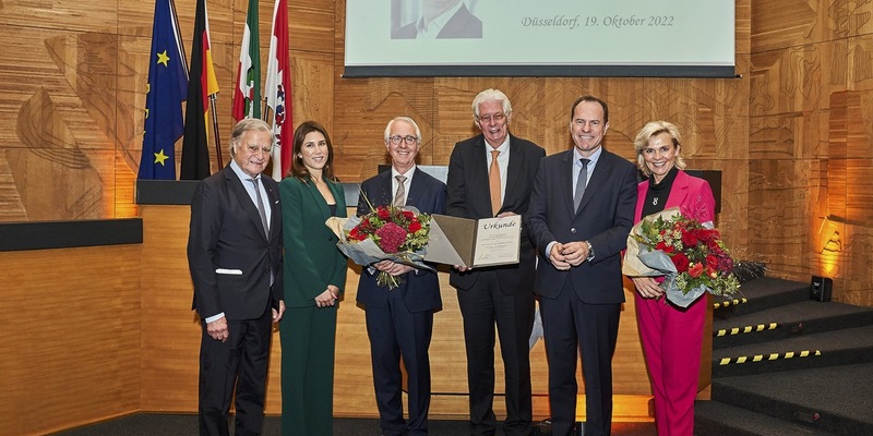 LKA-BW: Fünf Festnahmen von Trickbetrügern ermöglicht: Bundesvorstand der IPA ehrt engagierte Seniorin - Foto: presseportal.de