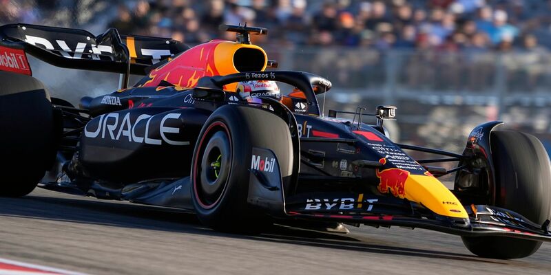 Weltmeister Max Verstappen startet von Position sechs in den US-GP in Austin. - Foto: Eric Gay/AP/dpa