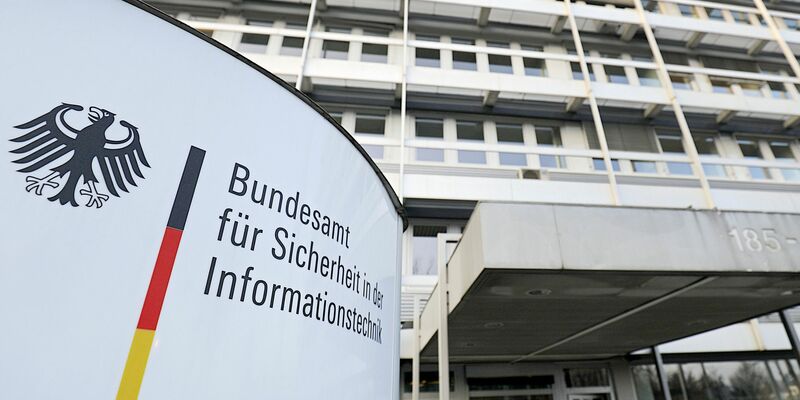 Aus dem weltweiten Computerausfall vor einigen Tagen sollen Lehren gezogen werden   - Foto: Oliver Berg/dpa