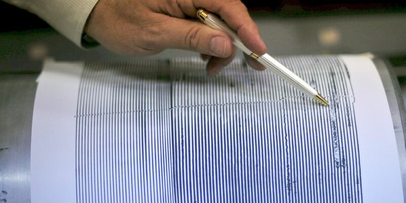 Ein Seismograf. Im Iran hat die Erde gebebt. (Symbolbild) - Foto: epa efe Ulises Rodriguez/epa efe/dpa