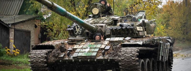 Selenskyj erwartet eine neue Offensive der Russen - davor gelte es, sich rechtzeitig vorzubereiten. - Foto: Efrem Lukatsky/AP/dpa