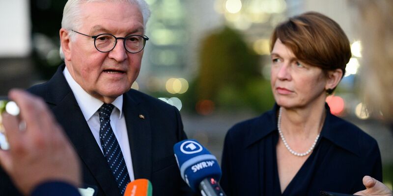 Bundespräsident Steinmeier besucht die Expo 2025 und eröffnet den Deutschen Nationentag. - Foto: Bernd von Jutrczenka/dpa