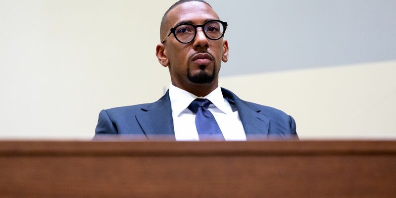 Das Landgericht München I hatte den heute 35-jährigen Boateng wegen Angriffen auf seine Ex-Freundin in einem Karibik-Urlaub in zweiter Instanz zu einer Geldstrafe von 120 Tagessätzen zu je 10.000 Euro verurteilt - insgesamt 1,2 Millionen Euro. - Foto: Sven Hoppe/dpa