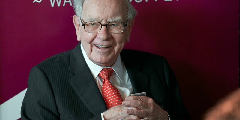 Sein Gespür für gute Geschäfte machte Buffett zu einer Investorenlegende. (Archivbild) - Foto: Nati Harnik/AP/dpa