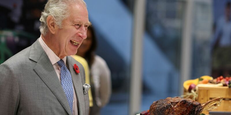 König Charles kämpft gegen Lebensmittelverschwendung. - Foto: Russell Cheyne/PA Wire/dpa